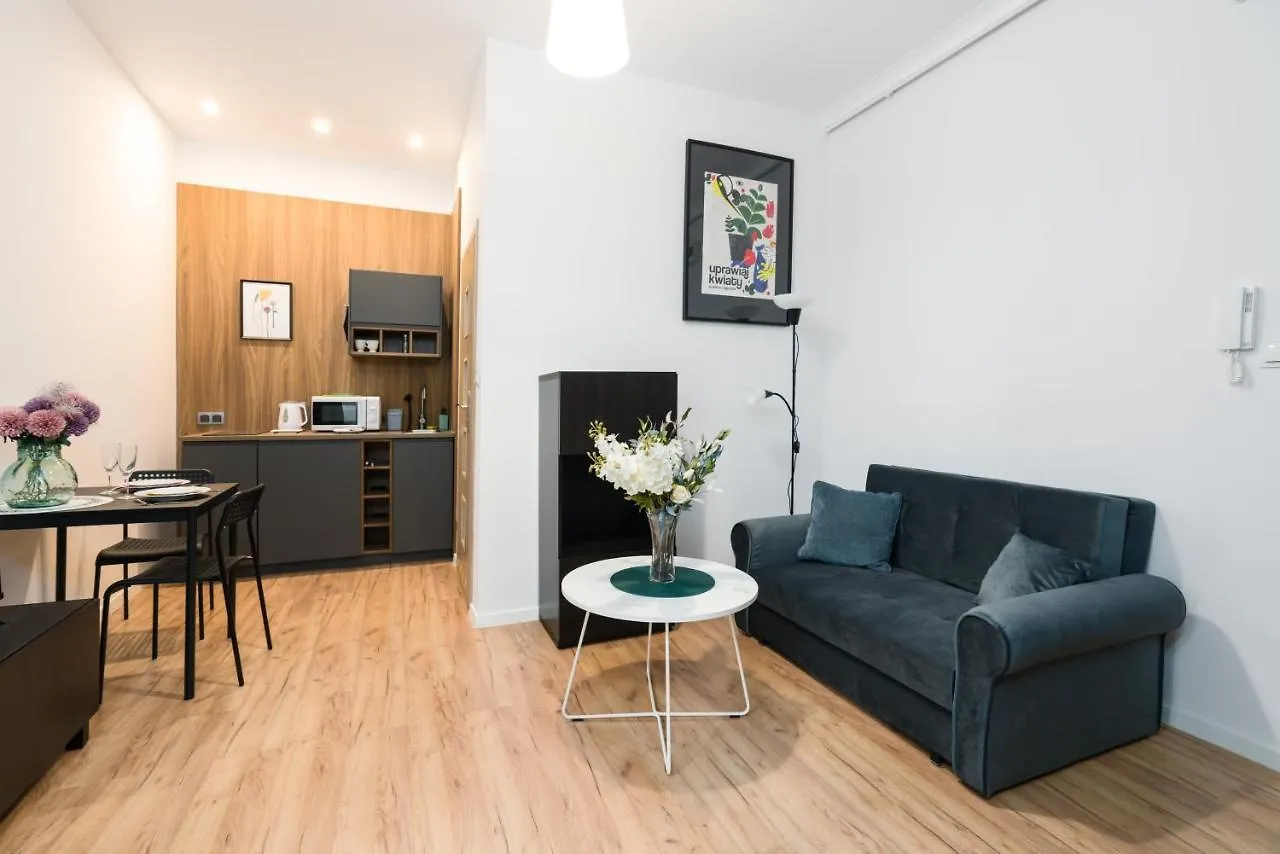 Kwiatowa Studio Apartment Poznań City Center by Renters
